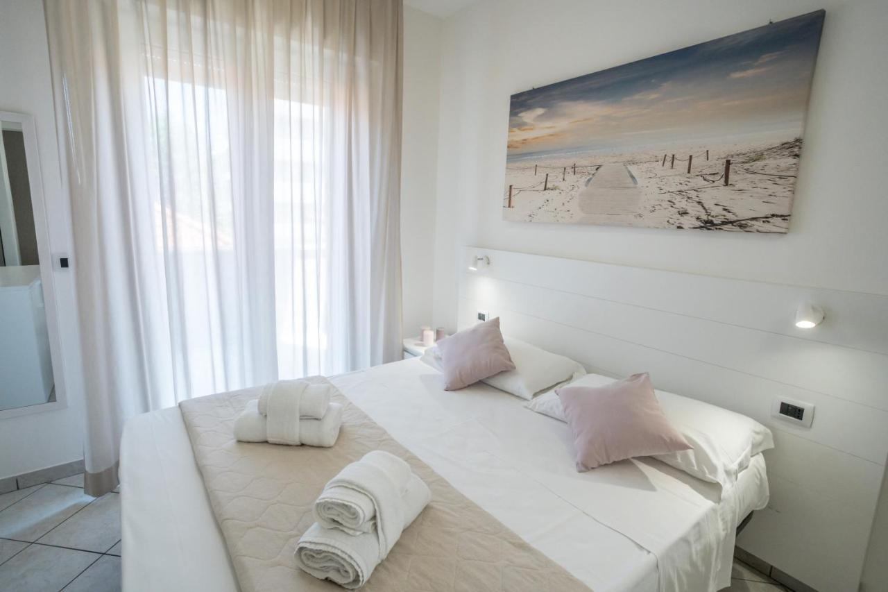 Rimini Bay Suites&Residence Exterior foto